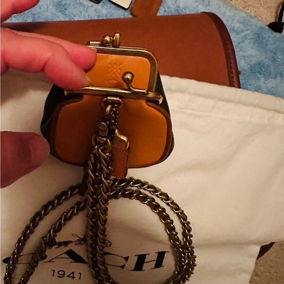 Coach Kisslock Pouch with Rexy and Carriage Print. Single Clasp  Brass Chain. - Picture 5 of 10